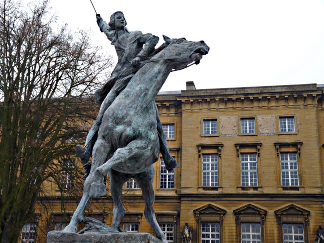 Book Review: ‘Hero of Two Worlds: The Marquis de Lafayette in the Age of Revolution’