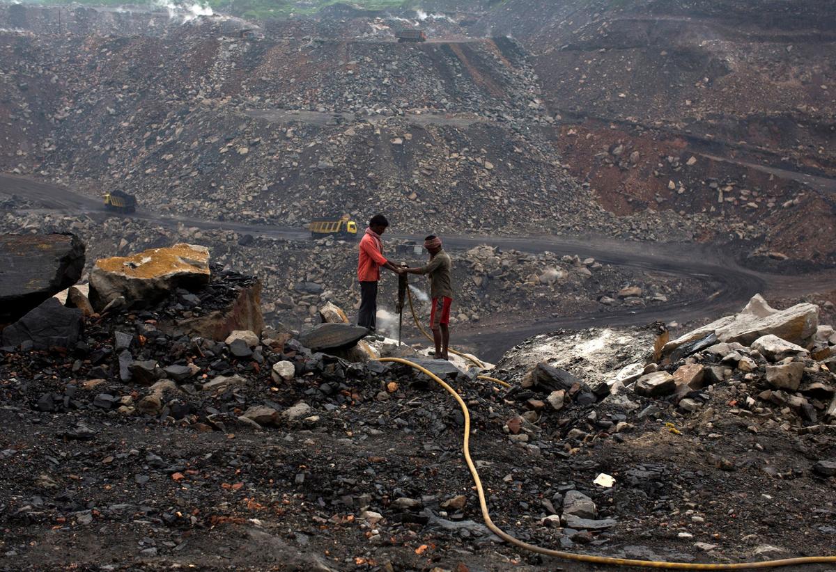 Delhi Chief Minister Warns of Power Crisis Due to Coal Shortage