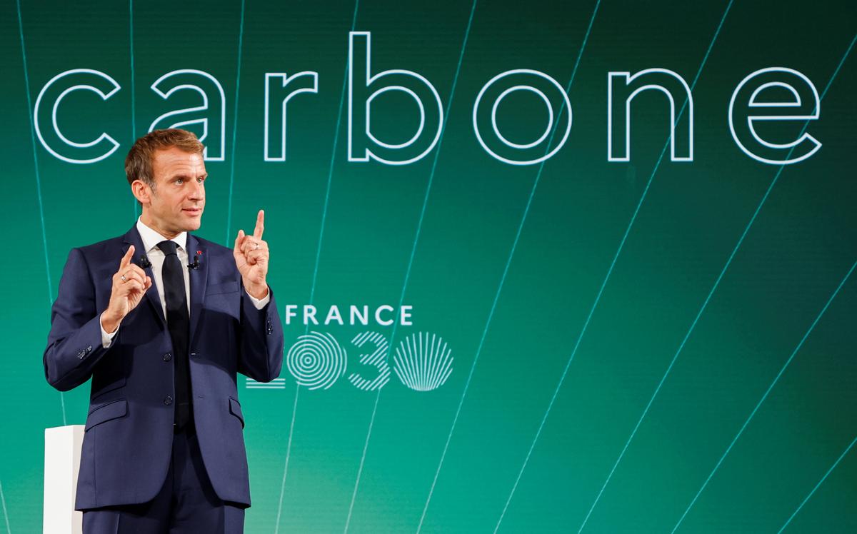 Macron Unveils 30-Billion-Euro Plan for Innovation and Industrial Revival
