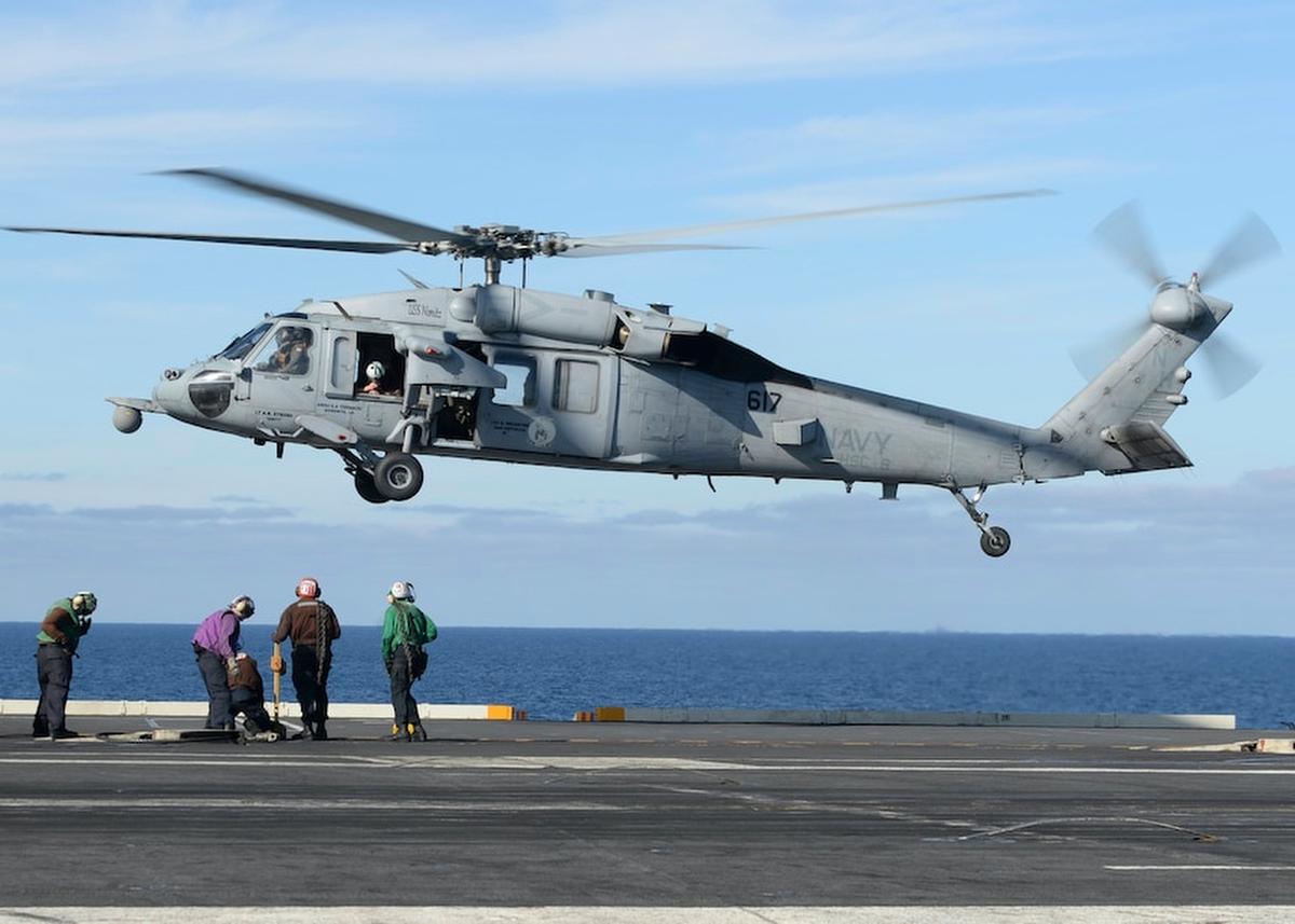 US Navy Helicopter, Human Remains Recovered Off California