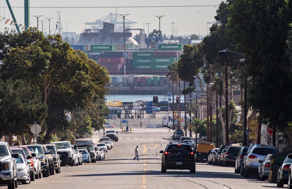 South Bay Residents Express Worries Over Supply Chain Backlog