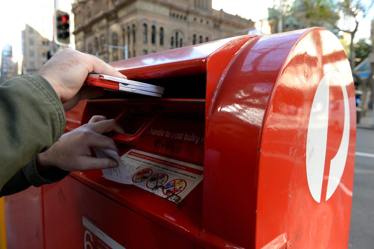 Australia Post Gives Deadlines for Christmas Parcels and Cards to Arrive on Time
