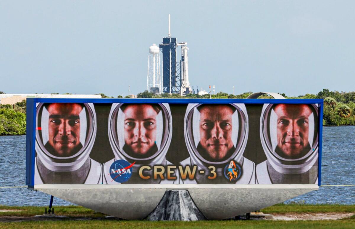 NASA Orders Rare Medical Delay in Launch of SpaceX Mission to Space Station