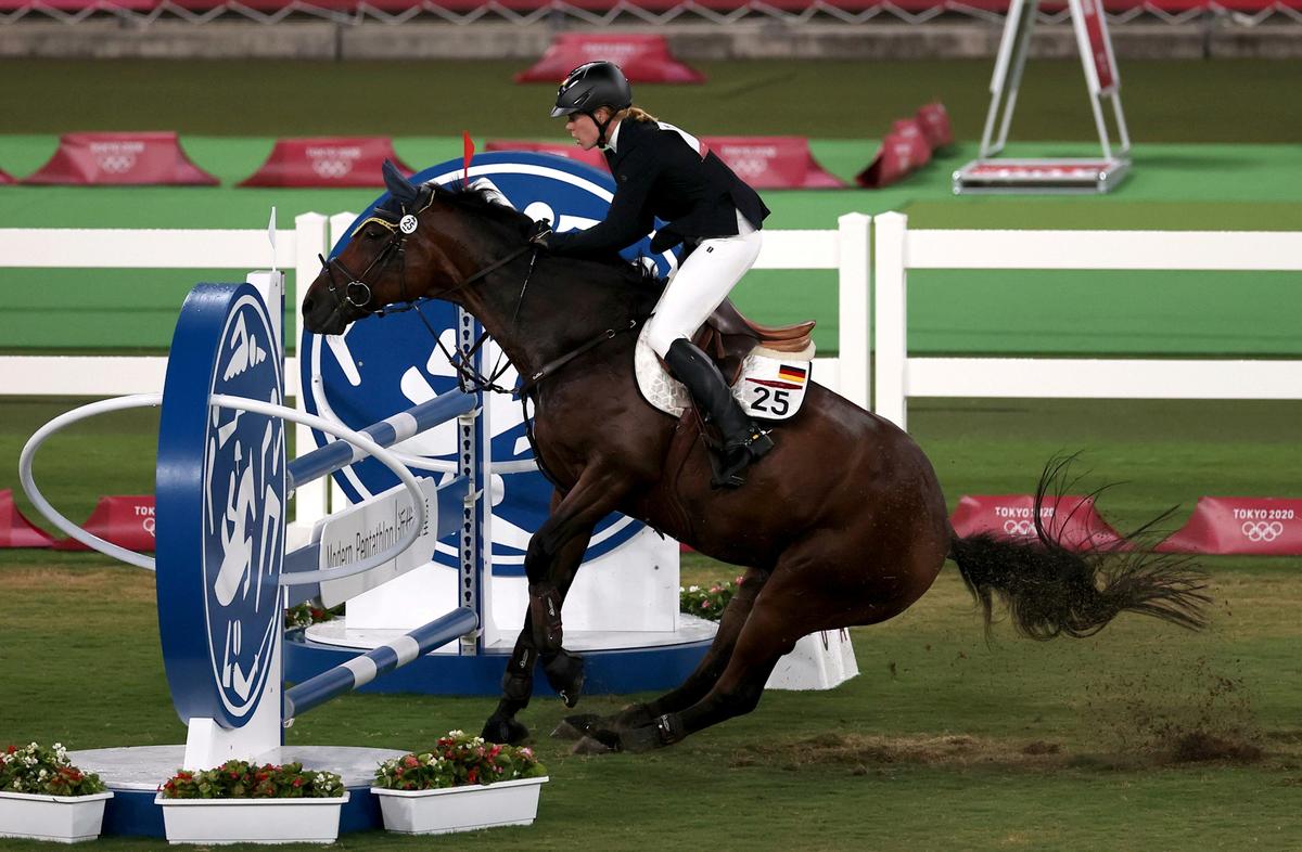 UIPM to Meet Athletes Seeking Board Resignation Over Horse Riding Axe