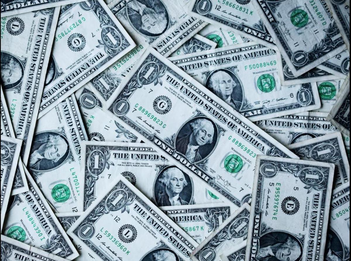 Google Parent Alphabet Crosses $2T Mark, Sharing Podium With Apple, Microsoft