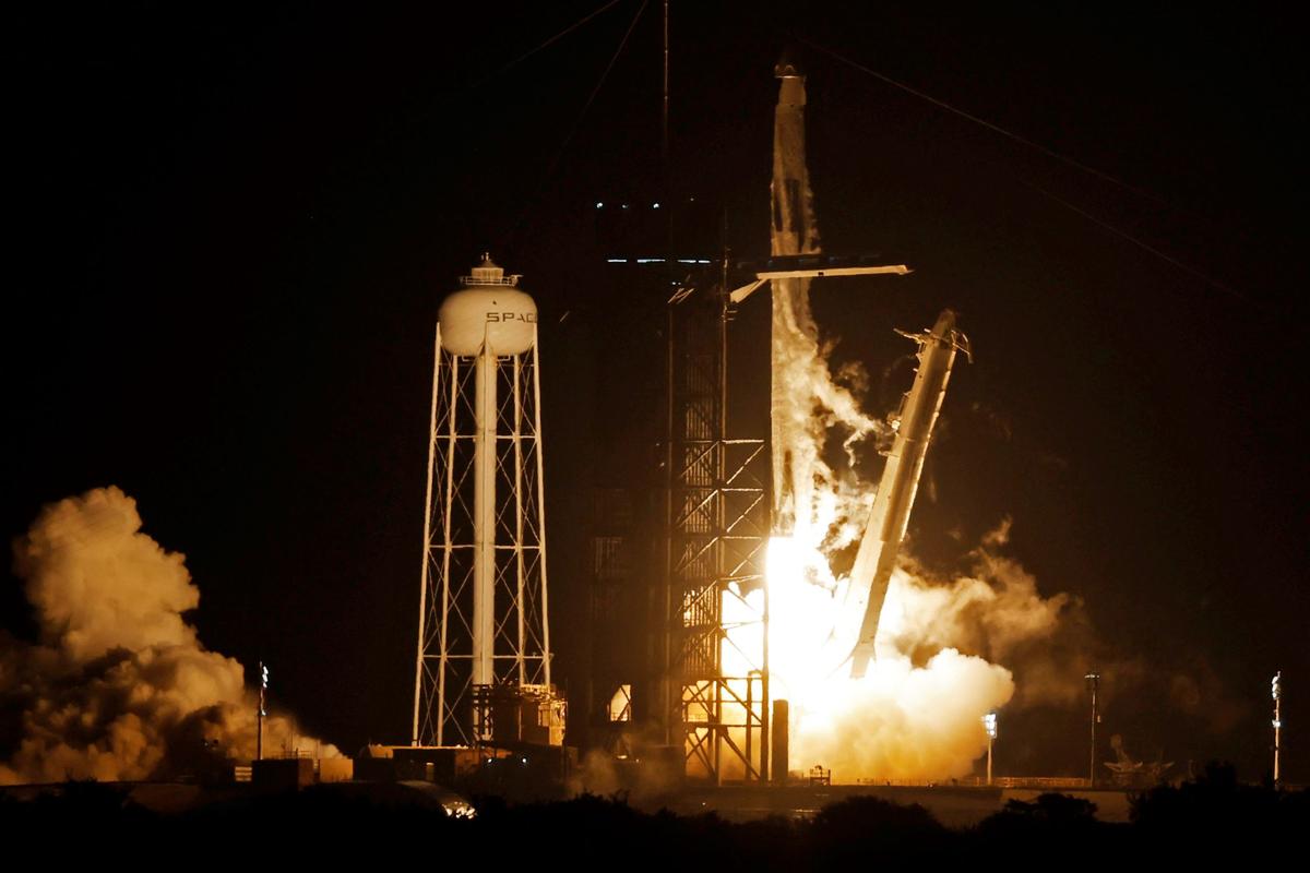 NASA, SpaceX Launch 4 More Astronauts Into Orbit on Flight to Space Station