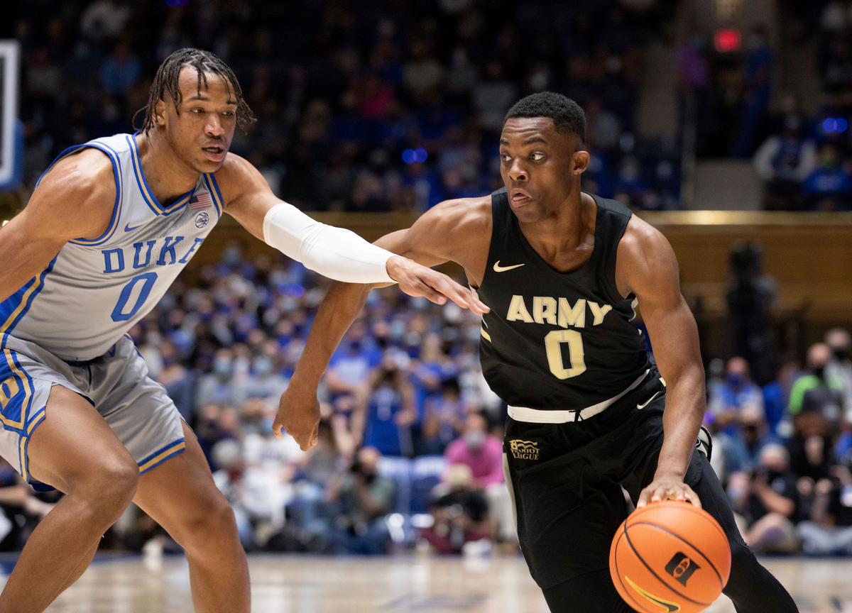 Moore, Banchero Help No. 9 Duke Top Army 82–56 in Home Debut