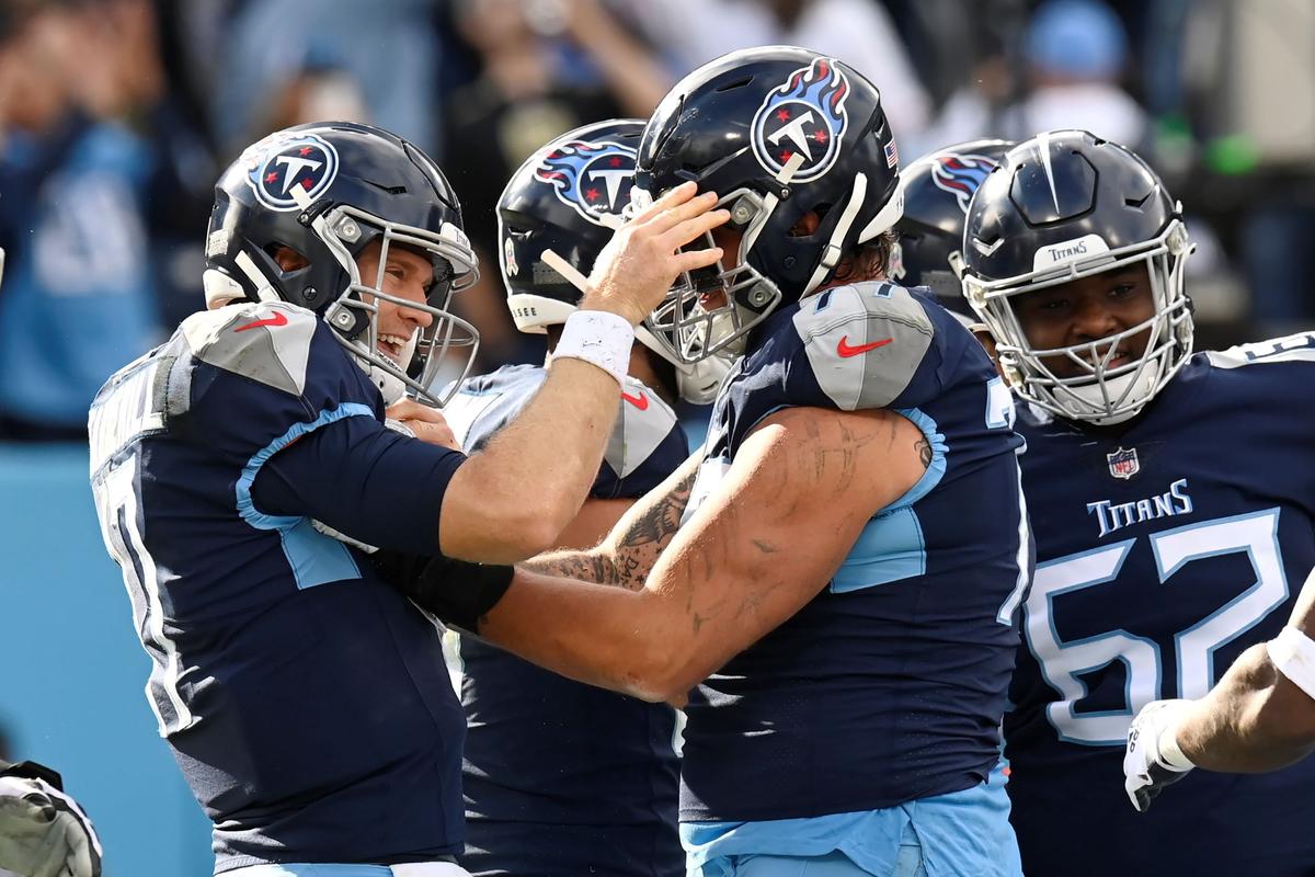 Titans’ NFL-Best Winning Streak Now 6, Edge Saints 23–21
