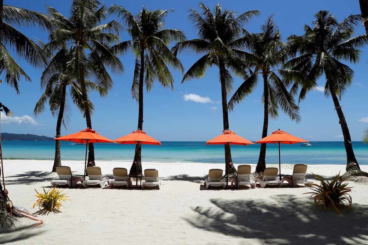 Philippines to Reopen Borders to COVID-19 Vaccinated Tourists