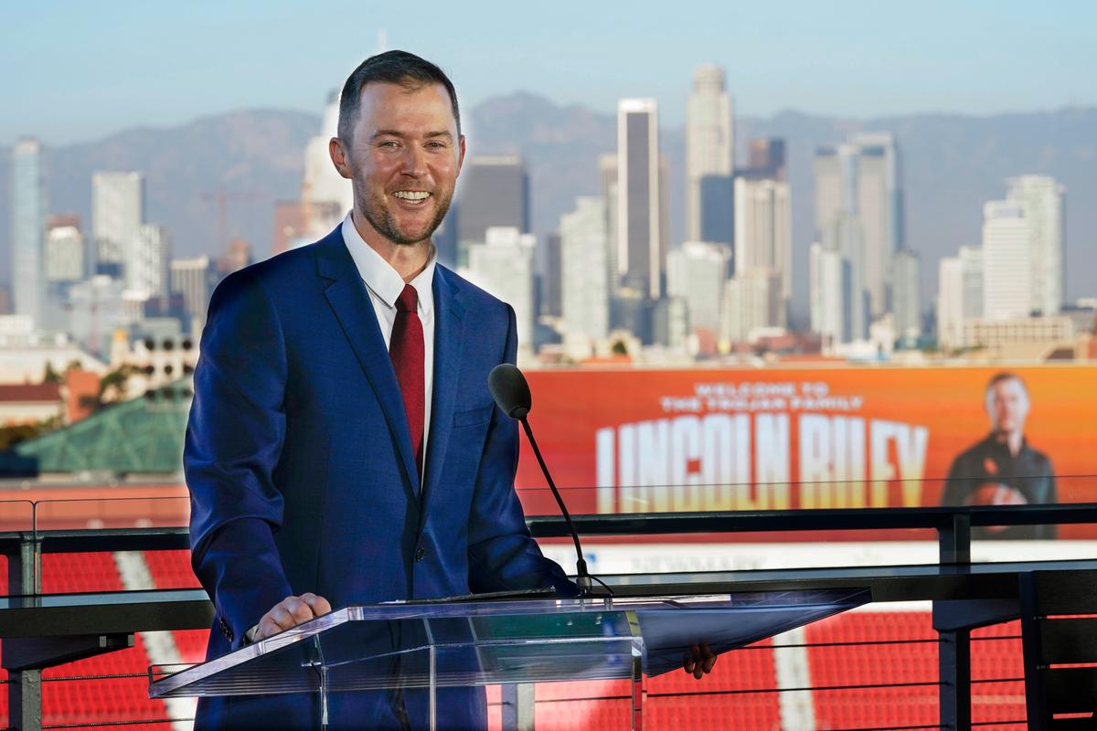 Lincoln Riley Eager to Return USC Trojans to Winning Ways