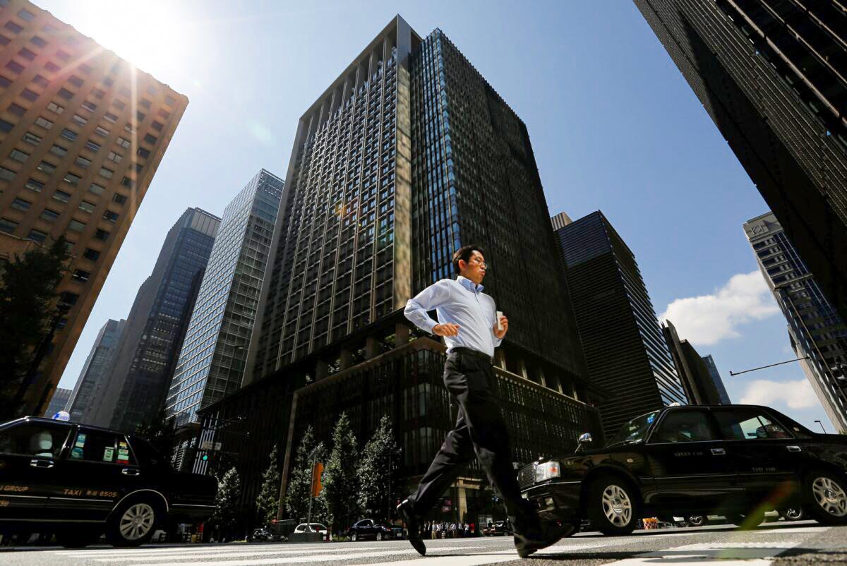 3 Shifts Great Leaders Make to Become Extraordinary