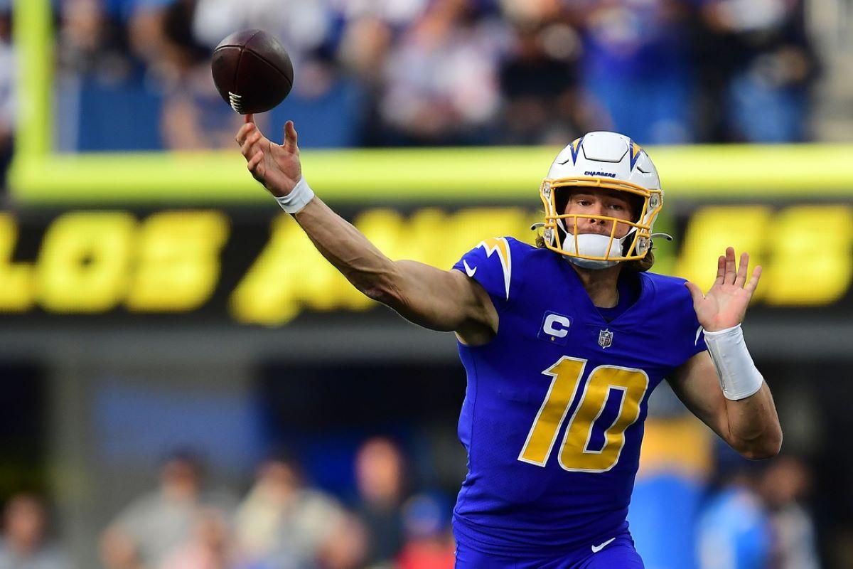 Justin Herbert Leads Chargers Past Giants