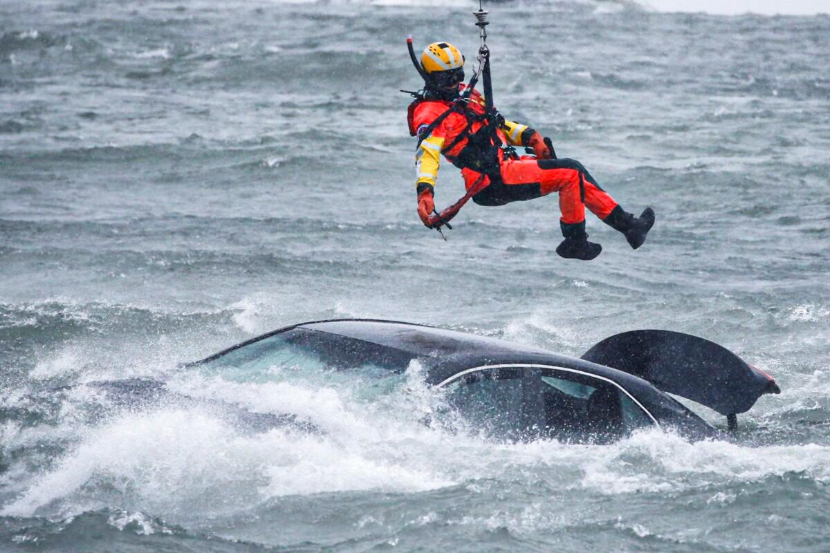 Police: Woman Drove Into River at Niagara Falls on Purpose