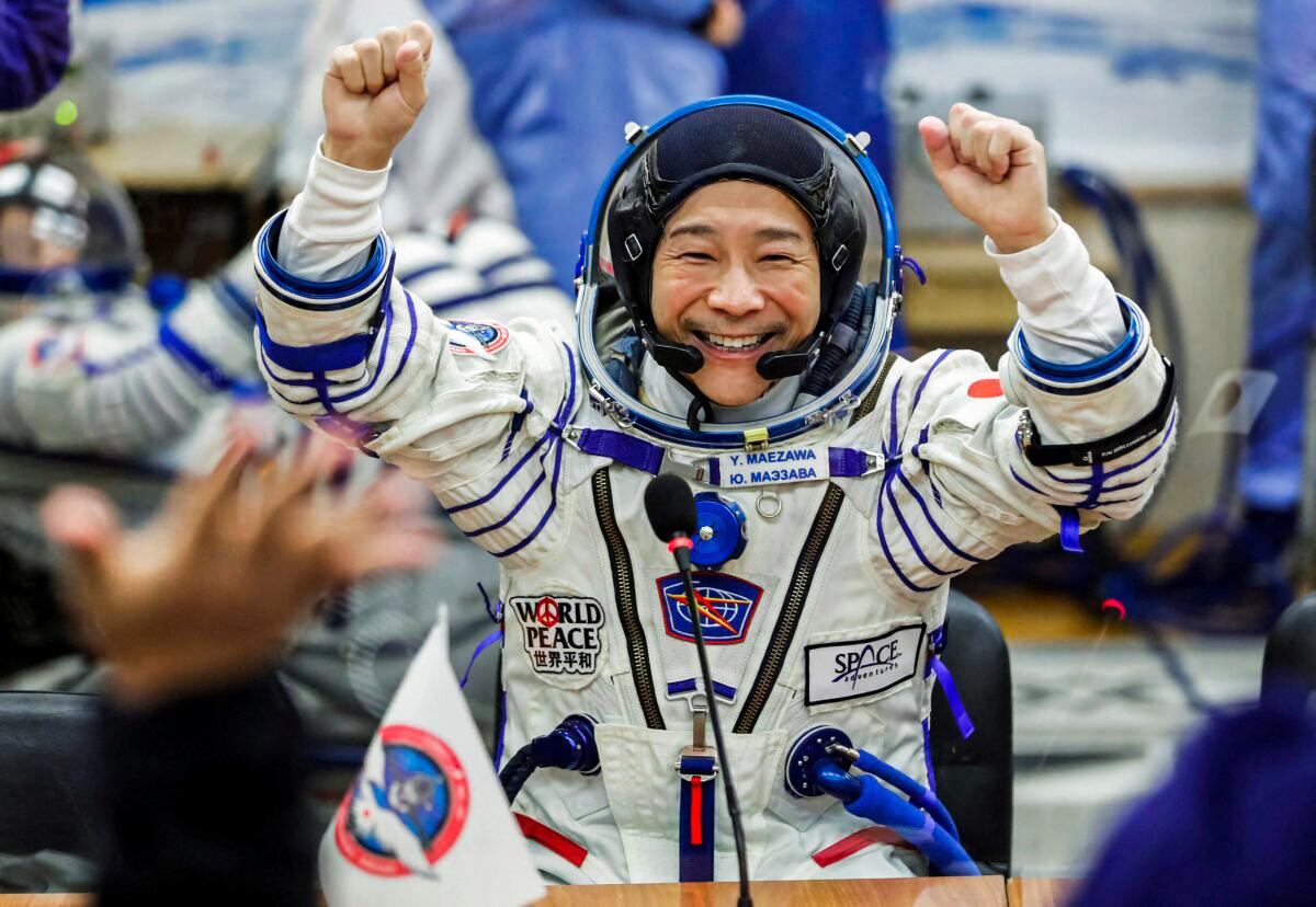 Japanese Billionaire Returns to Earth After Spending 12 Days in Space