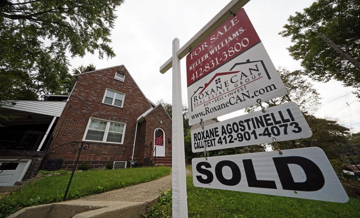 Mortgage Rates Tick up but Remain Low in Final Days of 2021