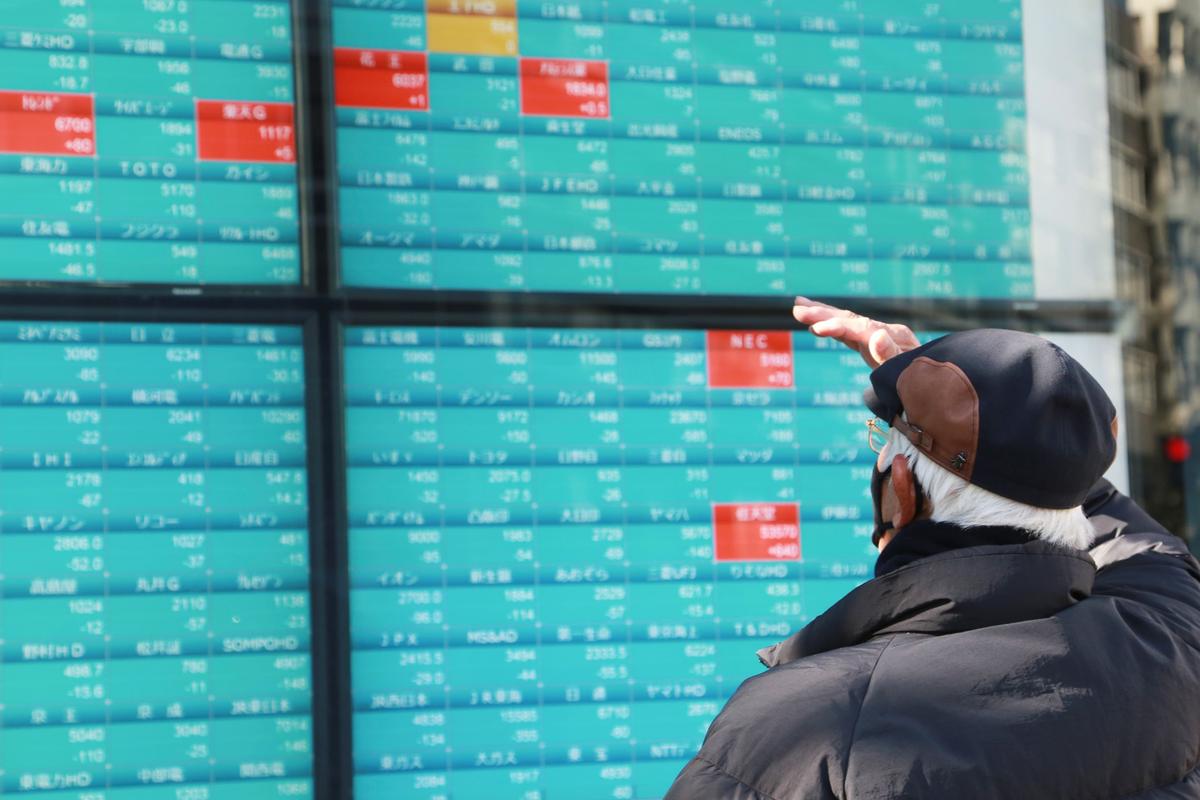 Stocks to See in New Year Near Record Highs After Banner 2021