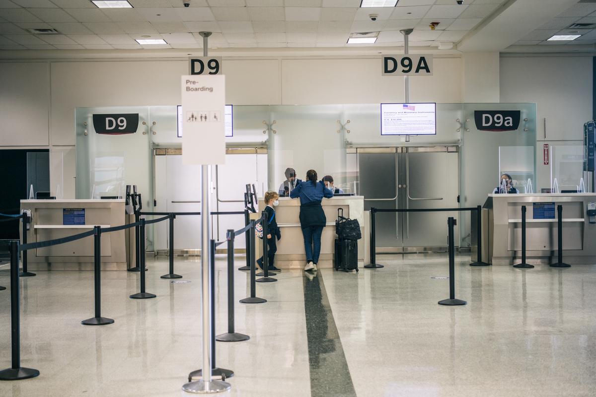 Over 2,300 Flights Canceled as Winter Storm Hits Northeast
