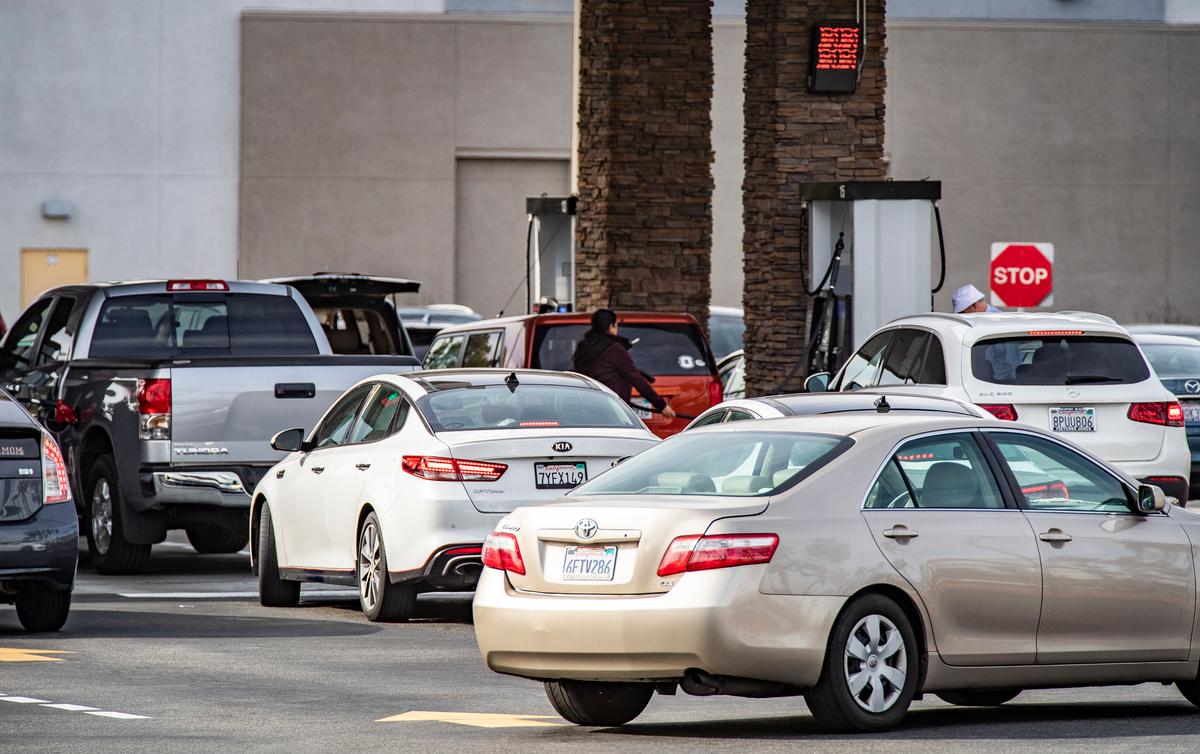 California to Delay Annual Gas Tax Increase for One Year