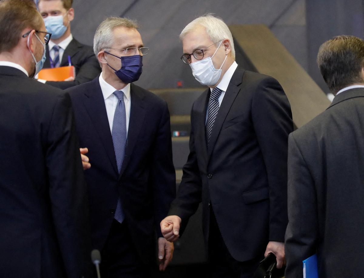 Russia-NATO Council Concludes High-Profile Talks Aimed at Resolving Border Issues
