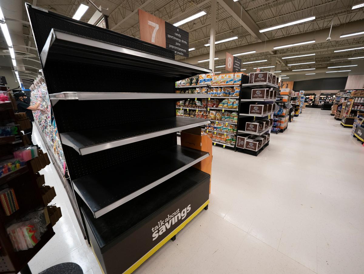 Food Manufacturers Start to Cut Capacity Amid Labour Shortages and Supply Chain Woes