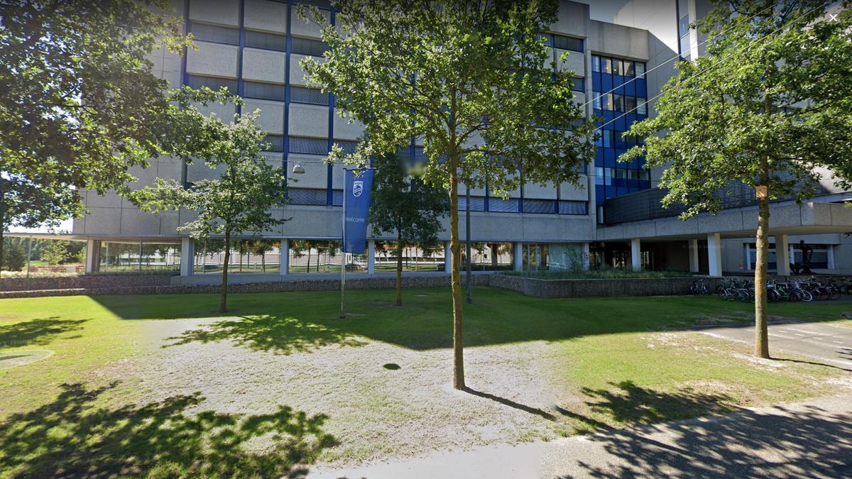 Philips Registers 10 Percent Comparable Sales Decline in Q4