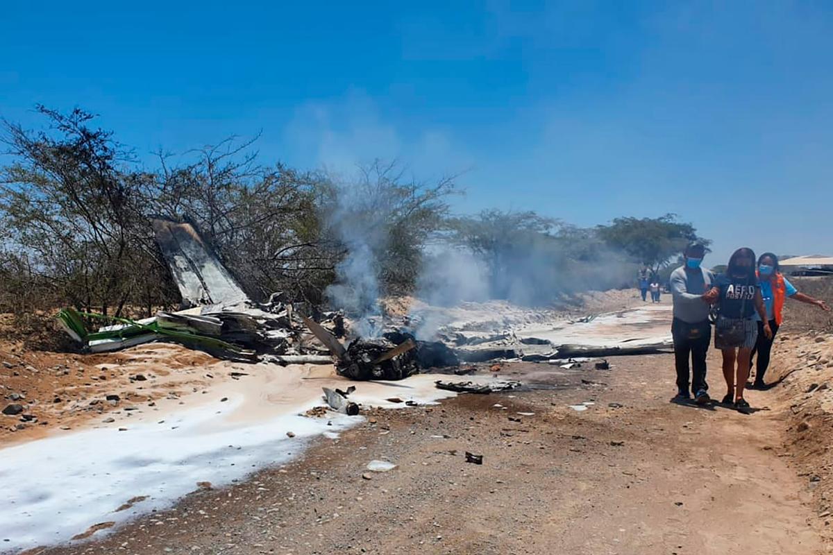 7 Killed When Plane on Nazca Lines Tour Crashes in Peru
