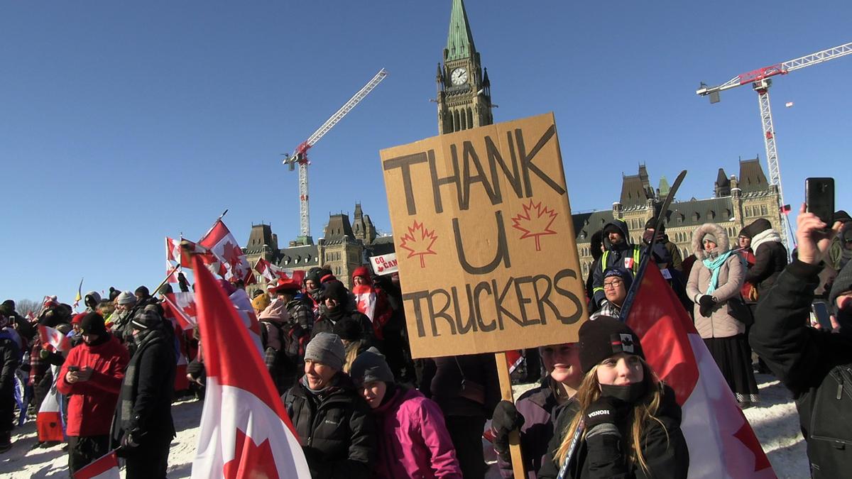 Republican AGs Pledge to Investigate GoFundMe After Trucker Fundraiser Taken Down