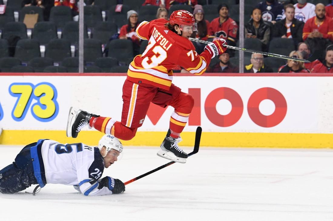 NHL Roundup: Flames Tie Team Record With 10th Straight Win