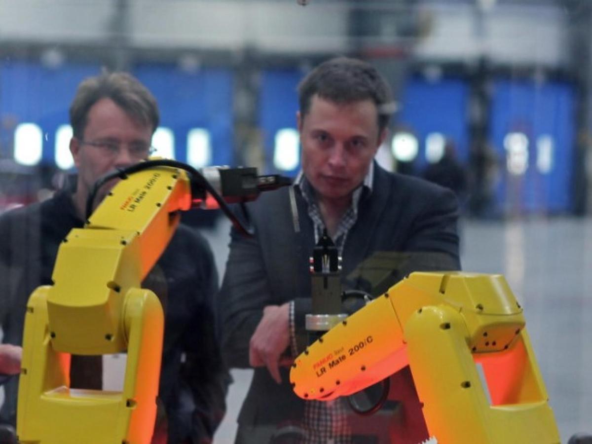 It Won’t Be the Same Tesla in the Future: Elon Musk and Others Weigh In