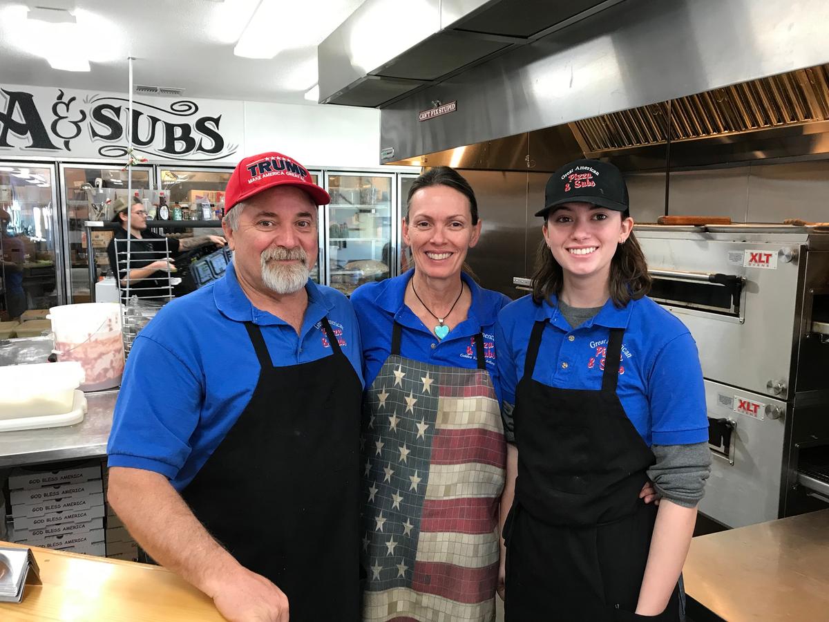 Major US Truck Convoy Gets Free Food, Loads of Donations After Starting Cross-Country Trek