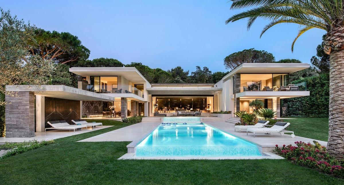 An Outstanding Modern Villa in Saint-Tropez Lists for 26 Million Euros