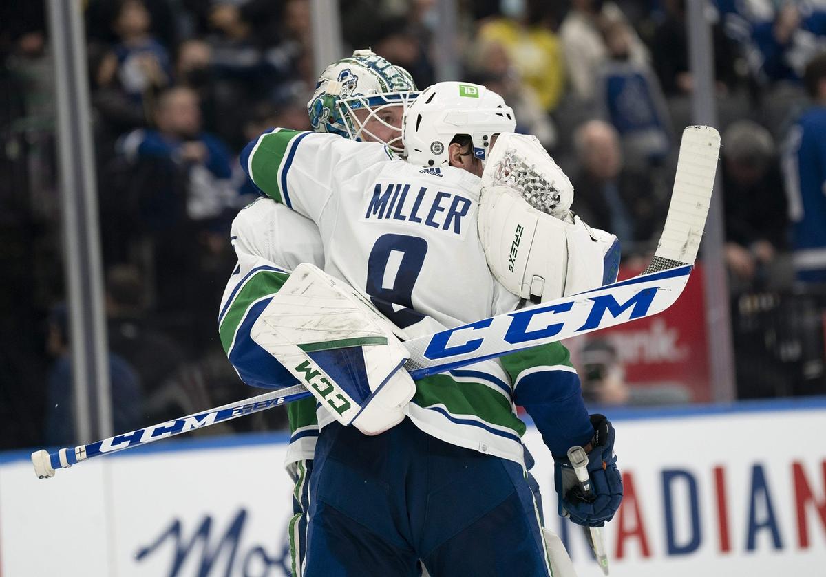 NHL Roundup: Canucks Rally in Third to Clip Maple Leafs