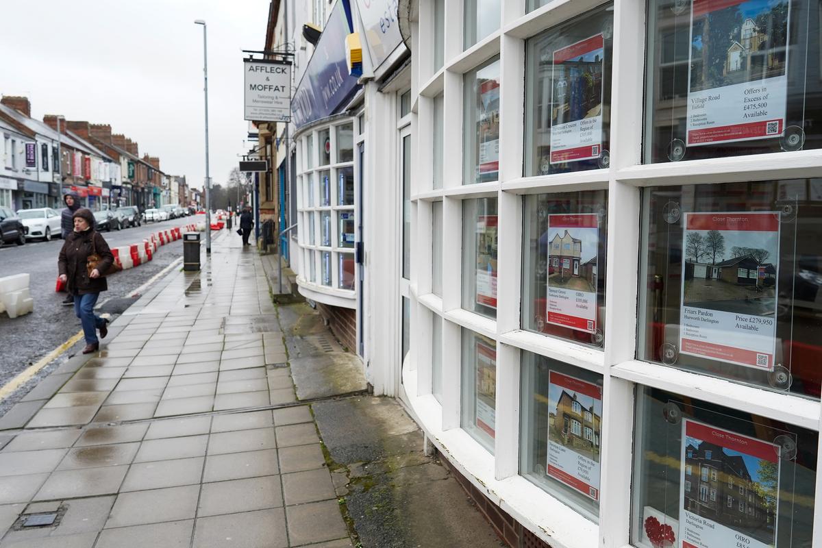 Average UK House Price Soars by 10.8 Percent to Hit Record High: Index