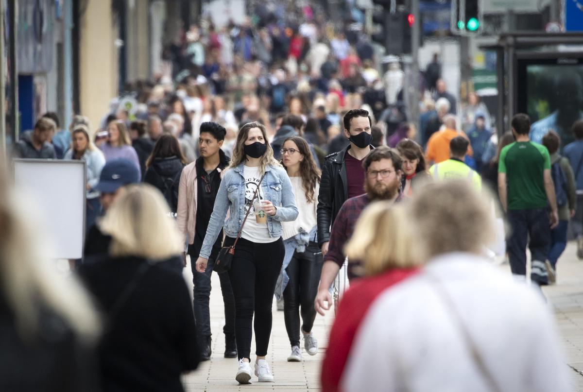 Consumer Confidence Nosedives Amid Cost of Living Crisis