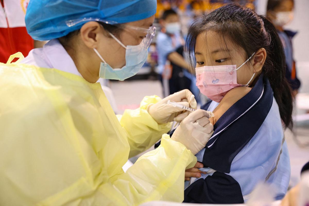A Shenzhen Father Would Rather Go to Jail Than Have His Child Vaccinated