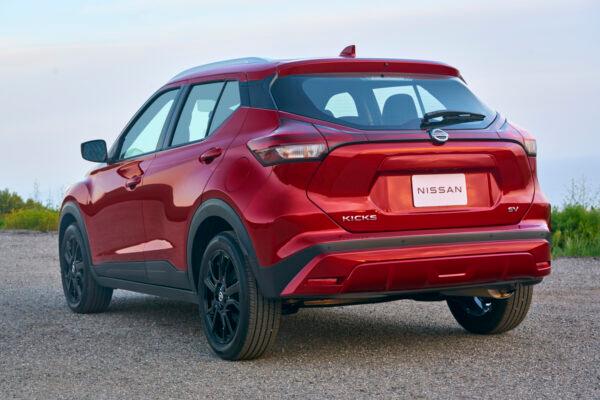 Looking from behind. (Courtesy of Nissan)