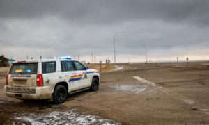 Mountie Justified in Shooting at US Man Who Illegally Crossed Border Into Alberta, Probe Finds