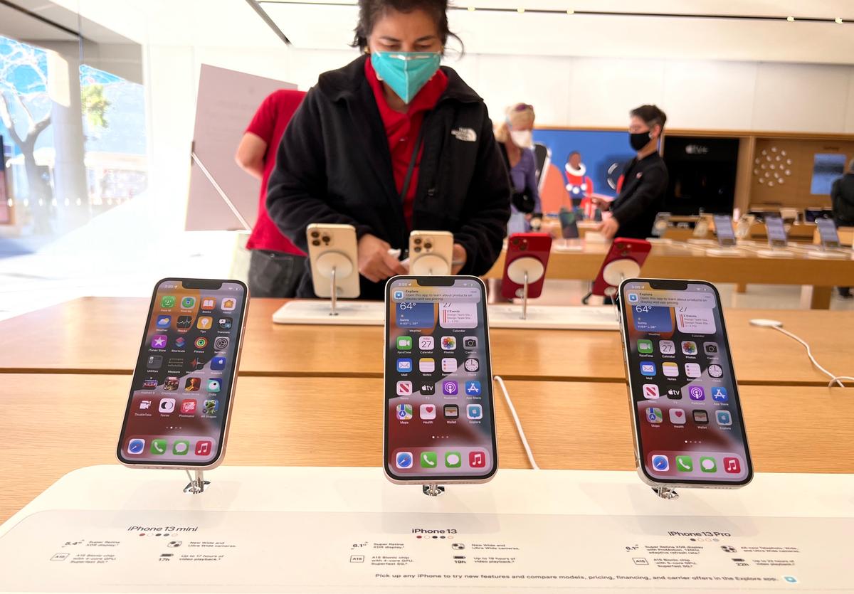 Here’s How Analysts View Apple’s Latest Products, Services