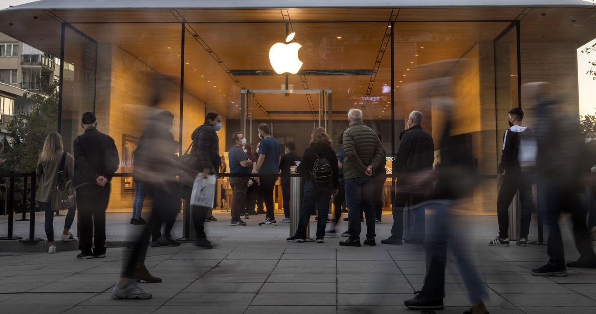 Apple Stock Rises for 10 Consecutive Sessions: First Time Since 2010