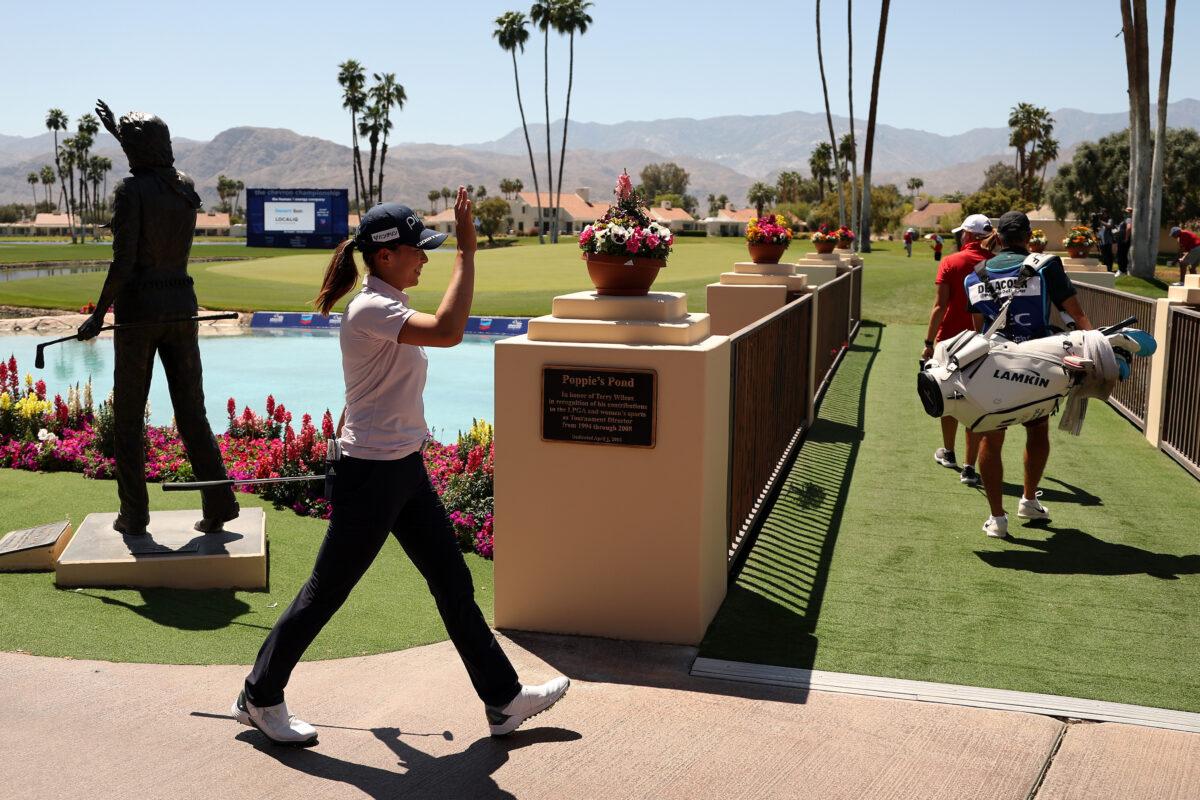 Hinako Shibuno of Japan walks on the 18th hole during the second round of The Chevron Championship at The Westin Mission Hills Golf Resort & Spa in Rancho Mirage, Calif., on April 1, 2022. (Harry How/Getty Images)