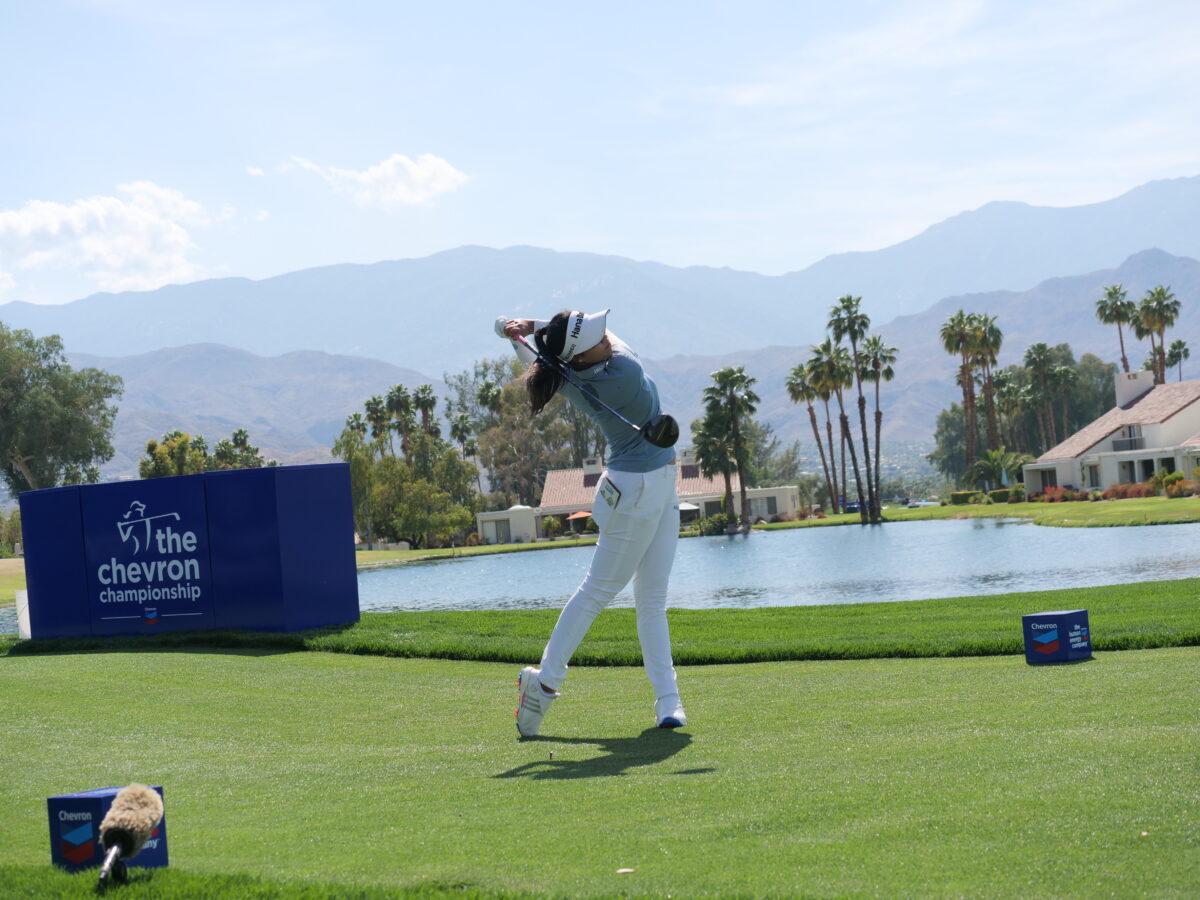 Patty Tavatanakit, defending champion, hits driver on hole #18 in the opening round of the LPGA first major of the year, at The Chevron Championship, Mission Hills Golf Course, in Rancho Mirage, Calif., on March 31, 2022. (Nhat Hoang/The Epoch Times)