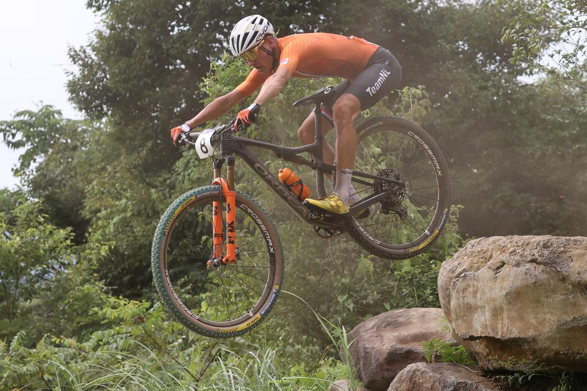 Dutch Rider Vader to Stay in Hospital After Crash