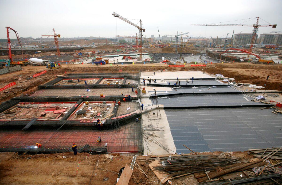 China Ramps Up Infrastructure Investment Despite Near-Saturated Market