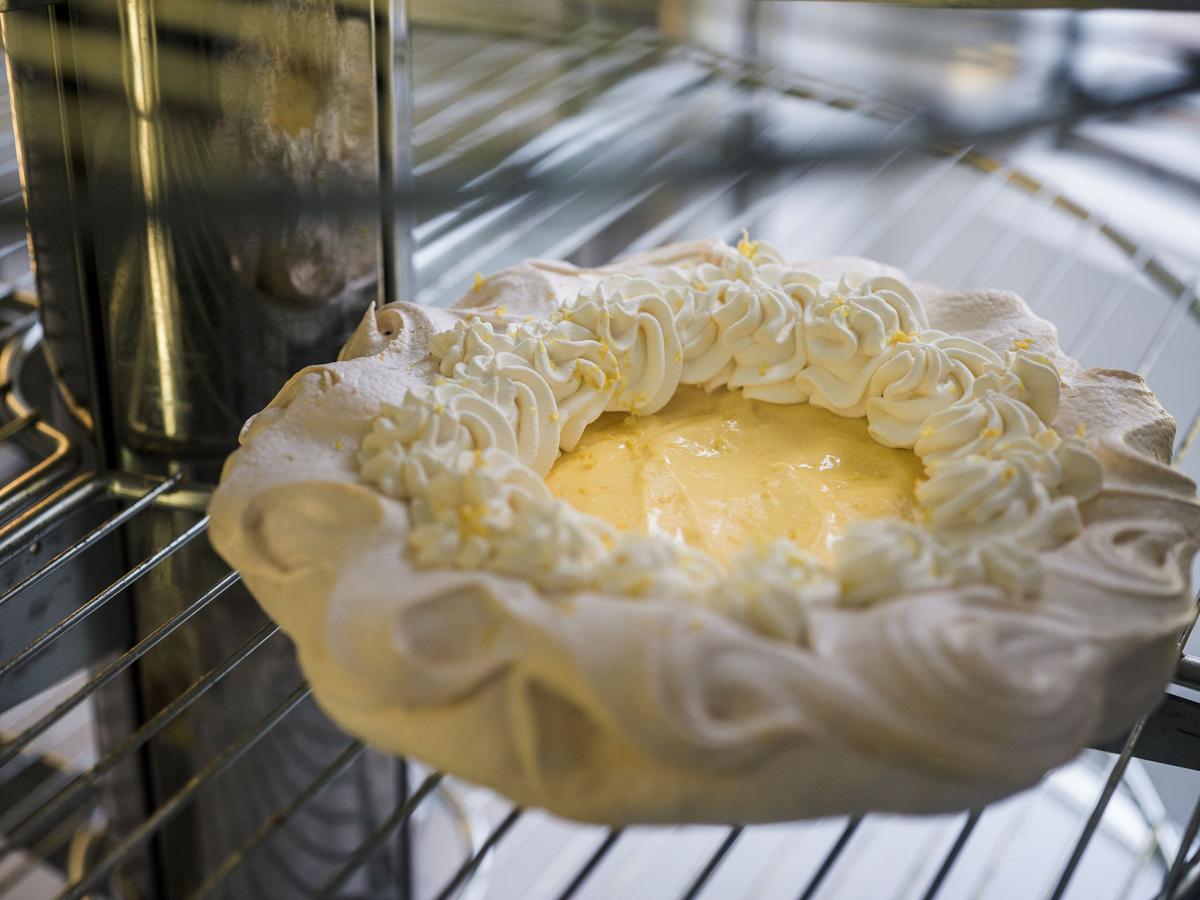 Make Heavenly Angel Pie This Spring With Tips From Minneapolis Bakers