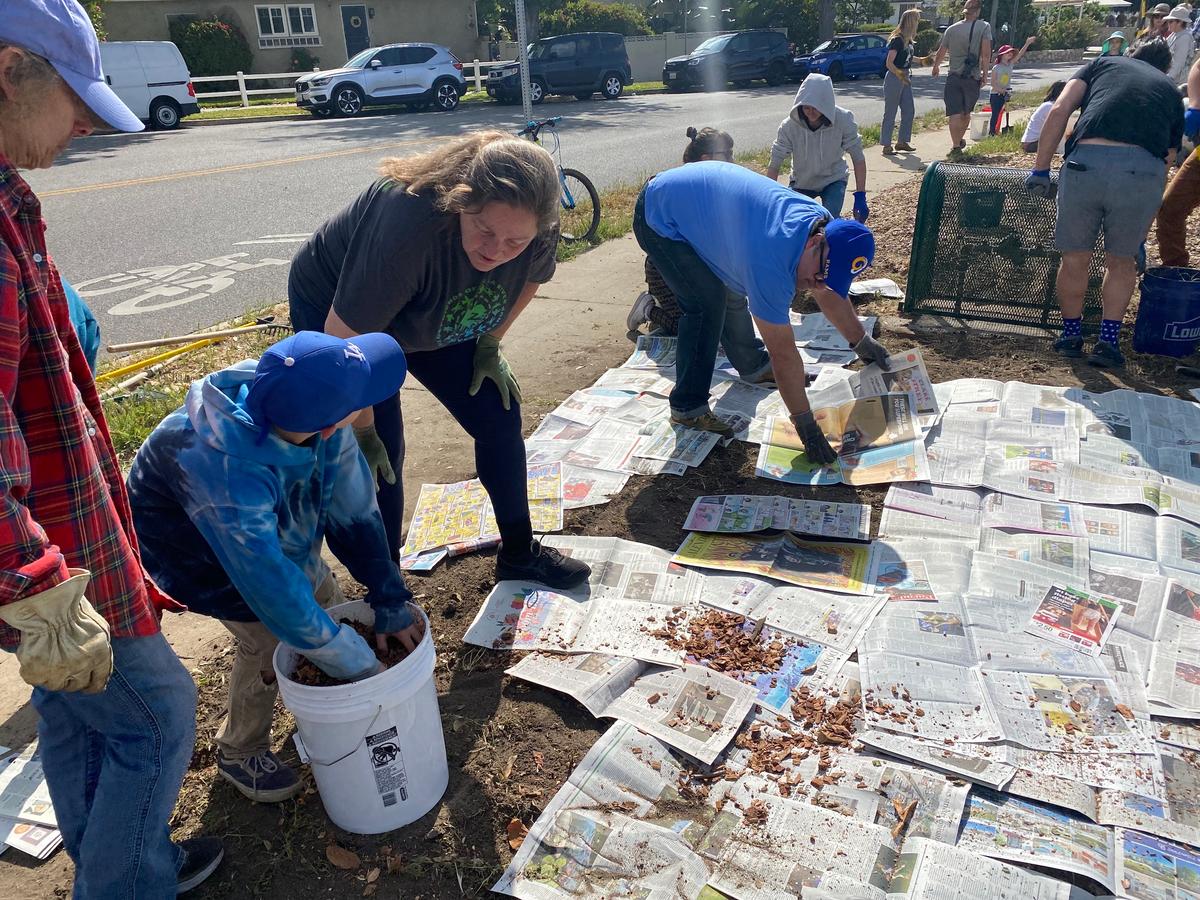 Burbank Sees Gardening Wave Amid Record Inflation, Pandemic