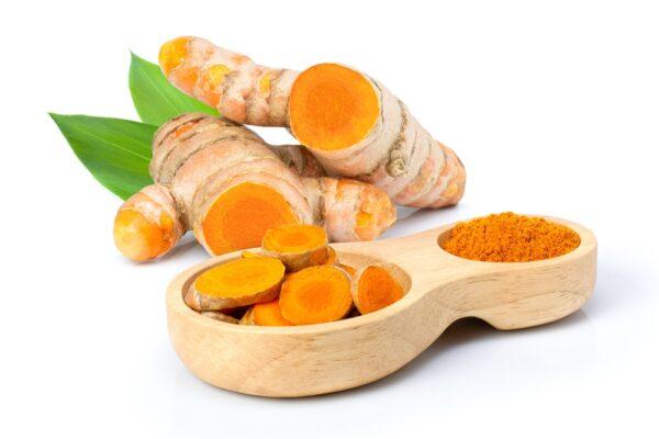 Tumeric contains anti-inflammatory, antioxidant, and immunomodulatory effects. (Shutterstock)