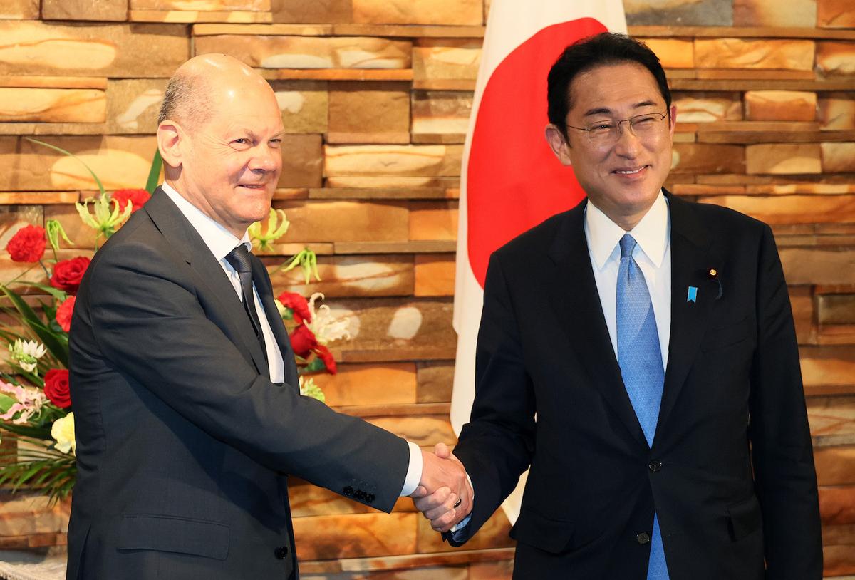 Japan, Germany to Deepen Security Cooperation Amid Russia-Ukraine War