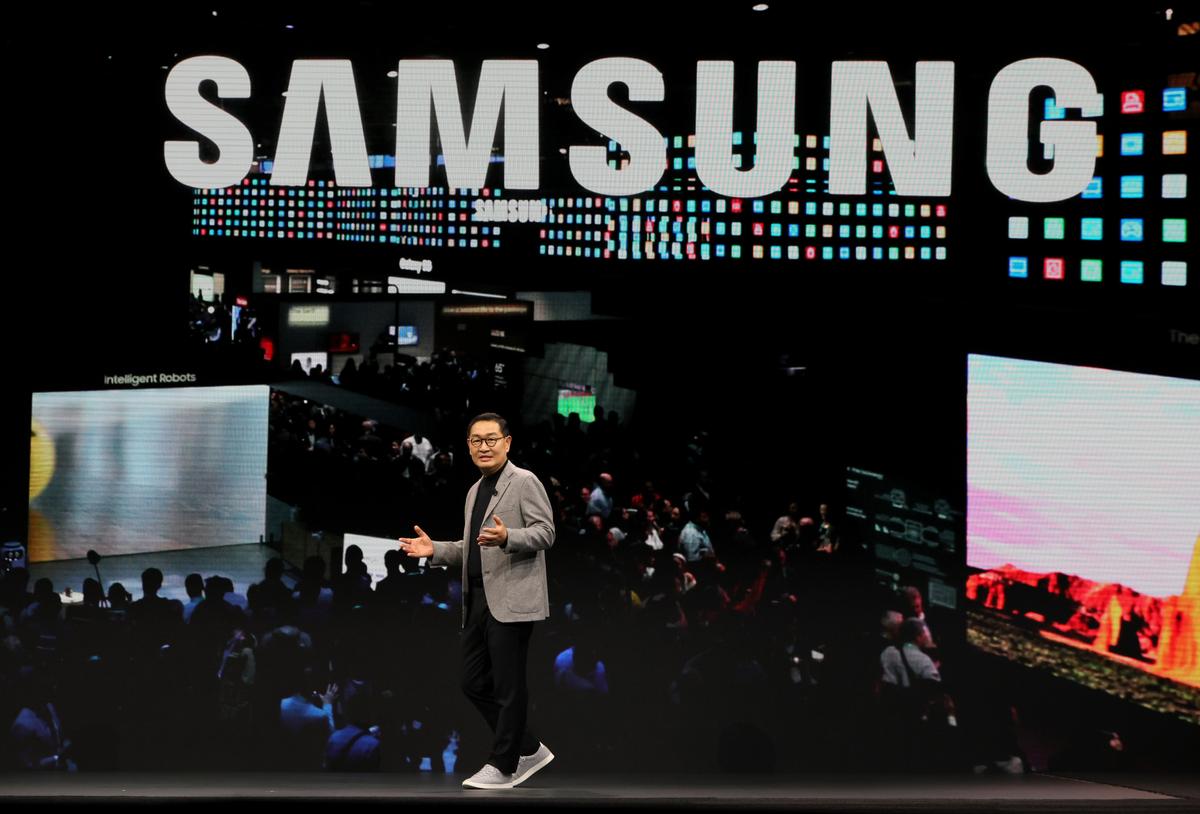 Tech Under Pressure? Samsung Warns of Macro Risks Persisting Through the Year