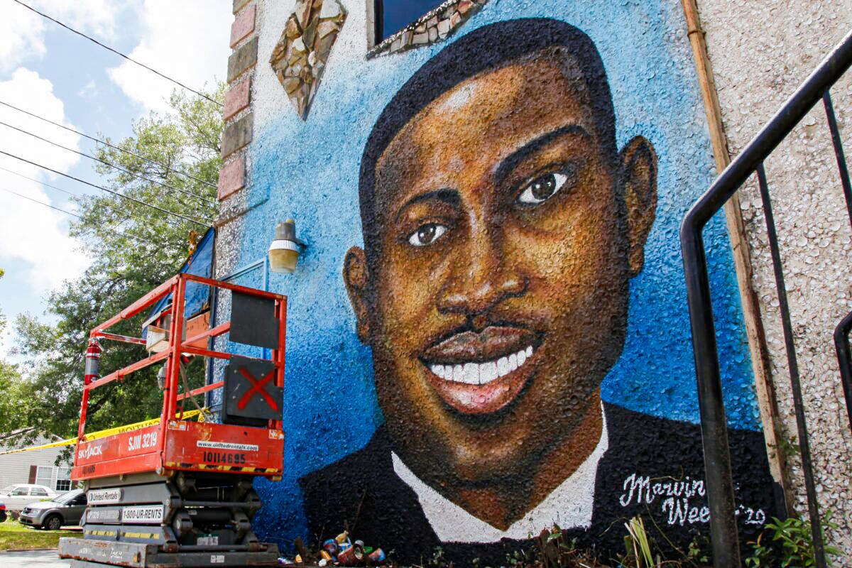 After Arbery Killing, 16 Calls Between DA, Shooter’s Dad