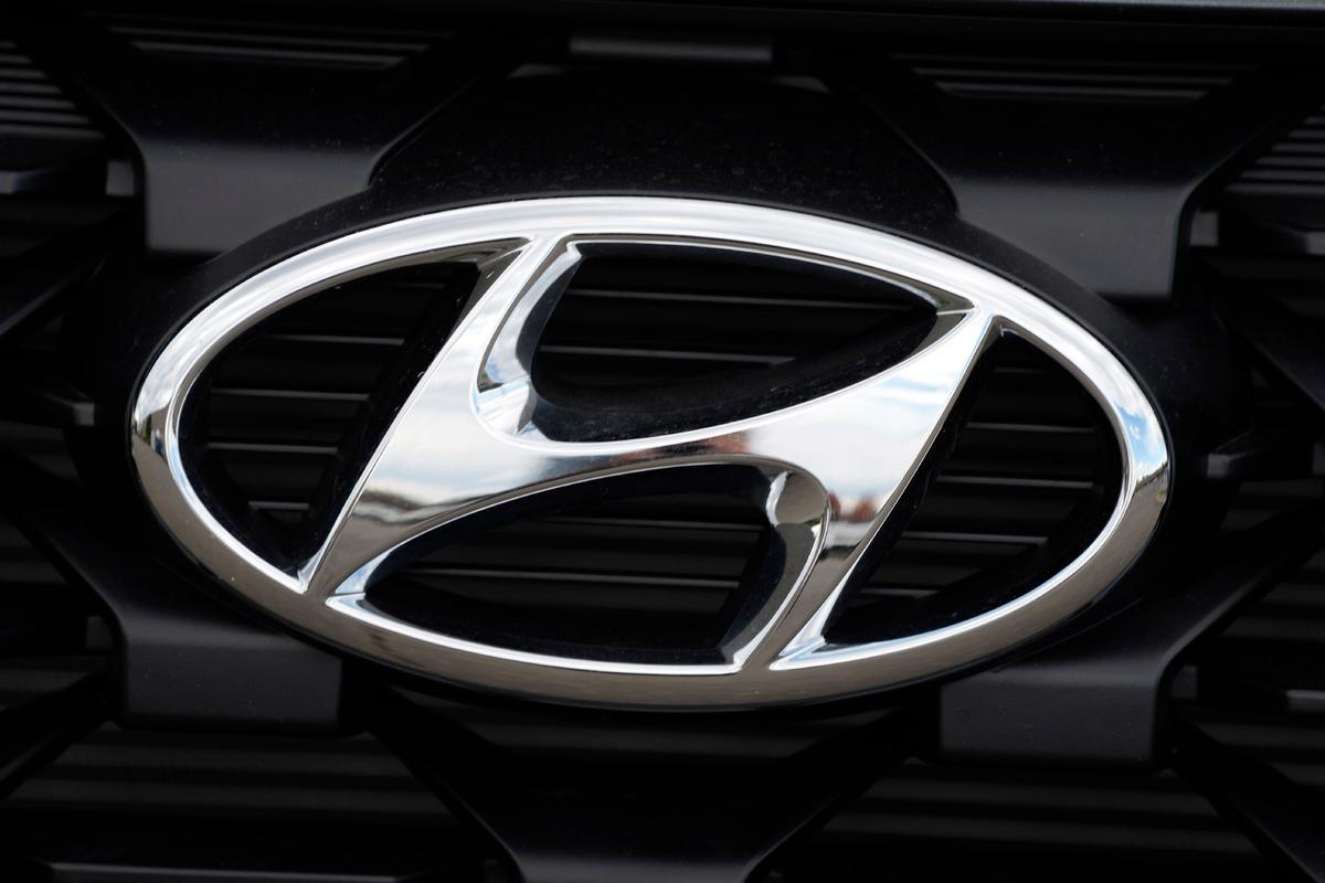 Park Outside: Hyundai, Kia Recall Over 571,000 Vehicles Due to Fire Risk